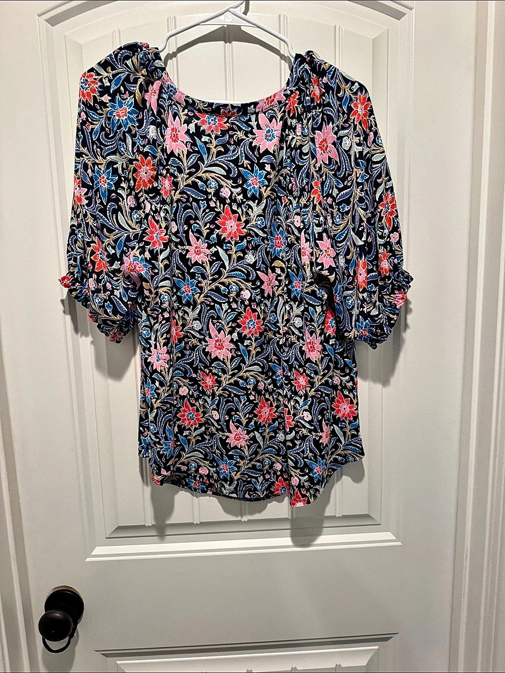 LOFT Floral Blouse in Blue & Pink Size Medium